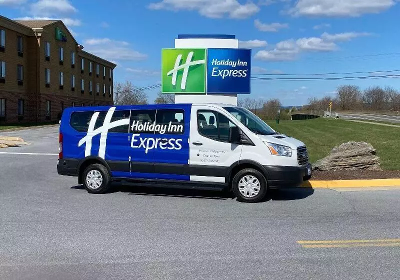 فندق Holiday Inn Express Charles Town, An Ihg