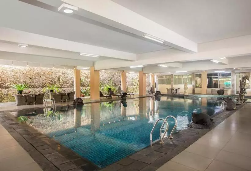 Merapi Merbabu Hotel Yogyakarta Powered By Archipelago