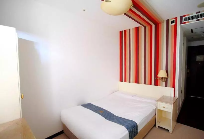 New Osaka Hotel Shinsaibashi