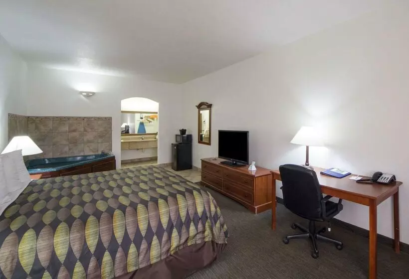 Hotelli Quality Inn & Suites