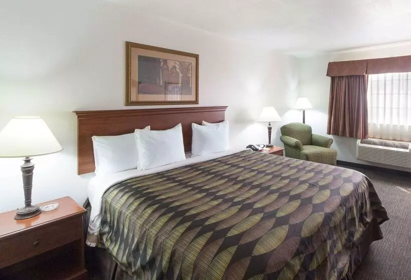 Hotelli Quality Inn & Suites