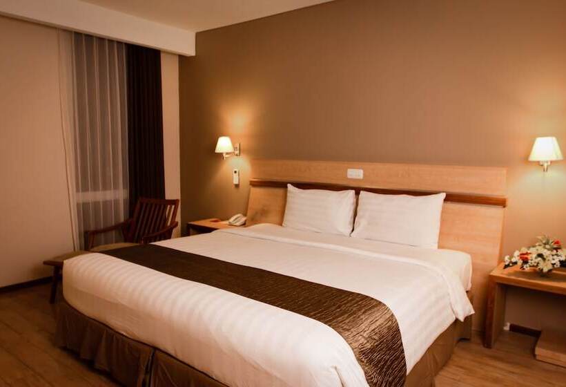 Merapi Merbabu Hotel Yogyakarta Powered By Archipelago