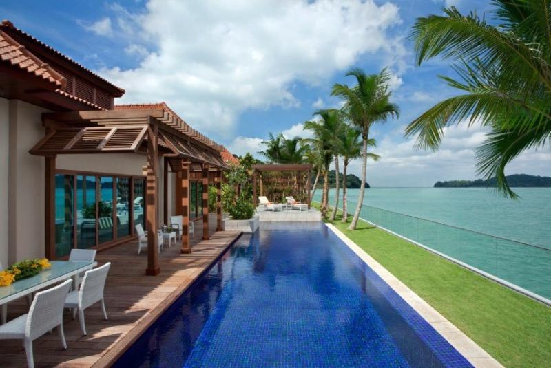 Resorts World Sentosa  Equarius Villas