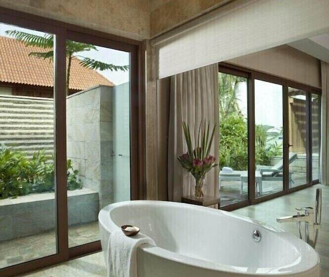 Resorts World Sentosa  Equarius Villas