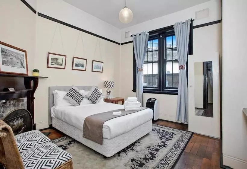 Sydney Harbour Bed & Breakfast