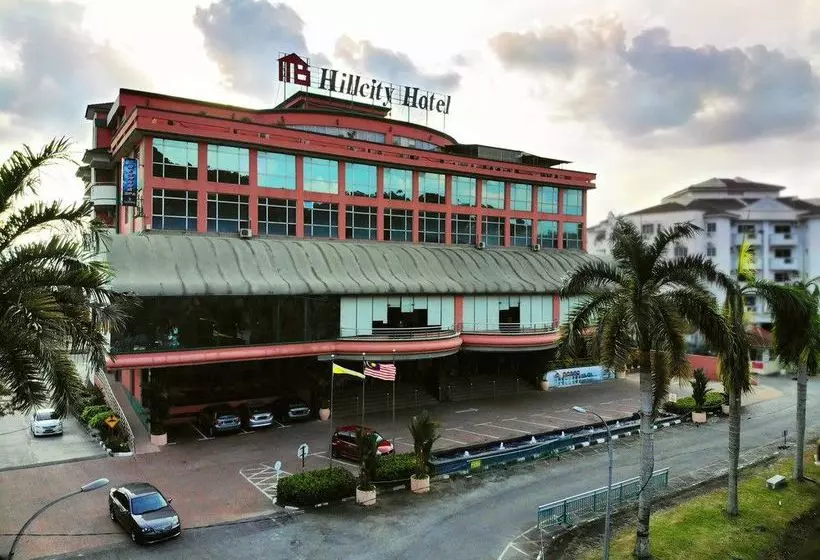 Hillcity Hotel & Condo