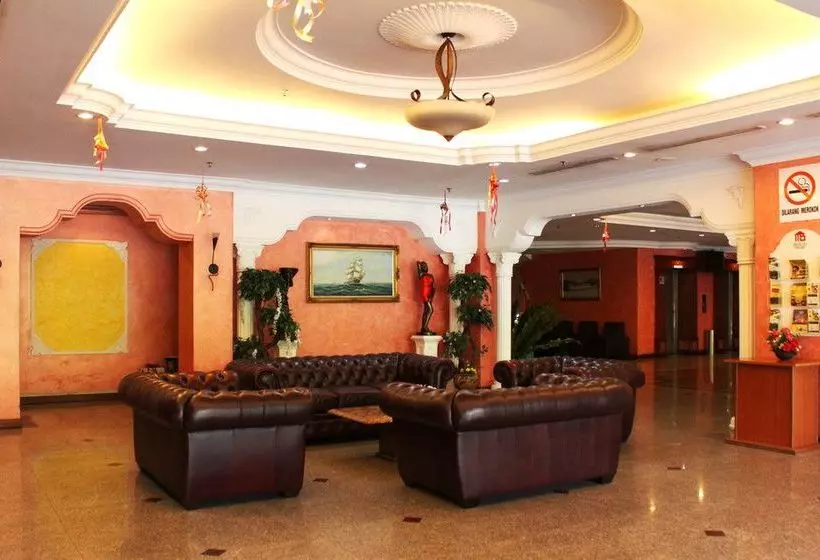 Hillcity Hotel & Condo