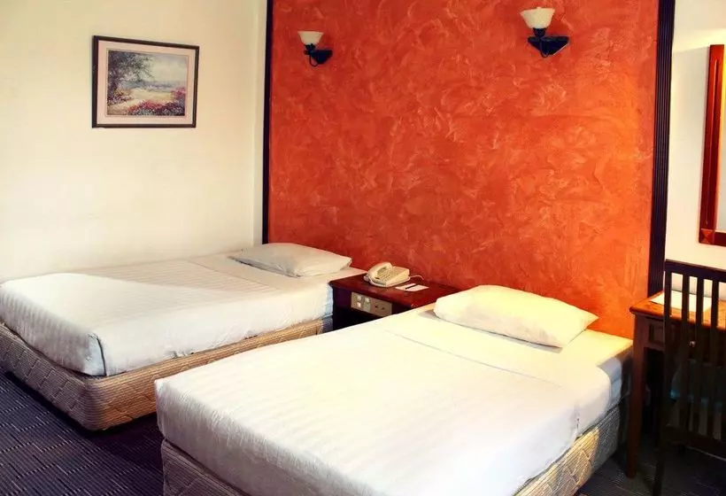 Hillcity Hotel & Condo