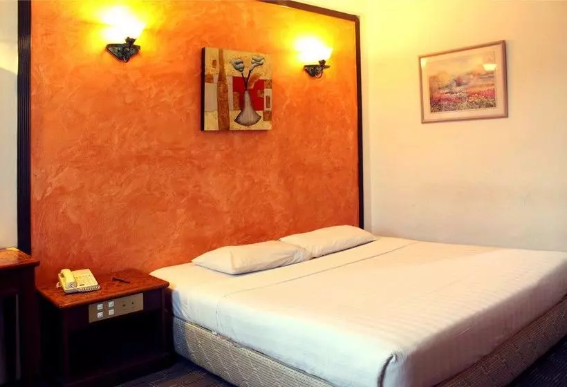 Hillcity Hotel & Condo