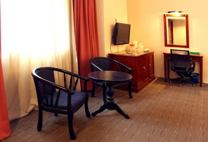 Hillcity Hotel & Condo