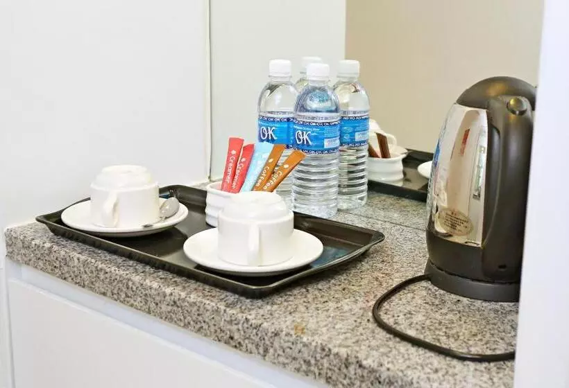 Отель Borneo Royale