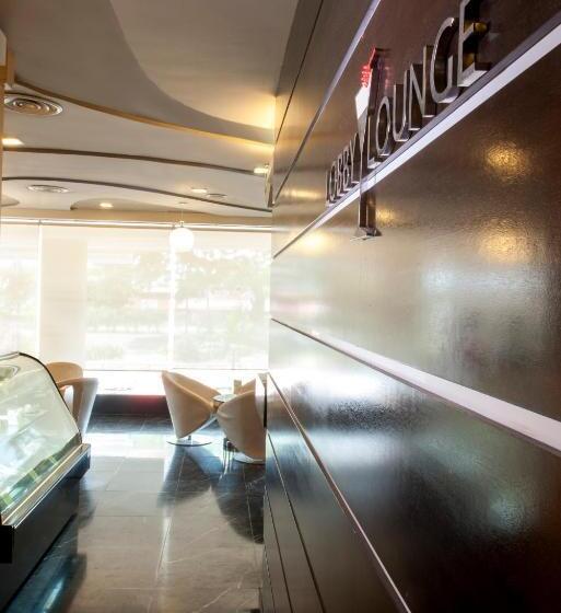 فندق Borneo Royale