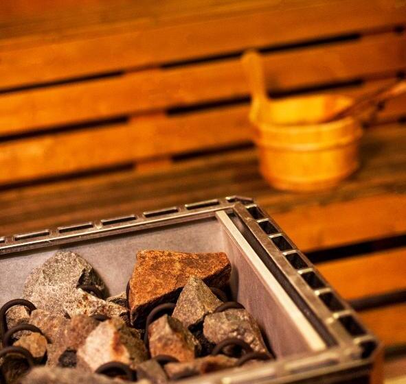 فندق Borneo Royale