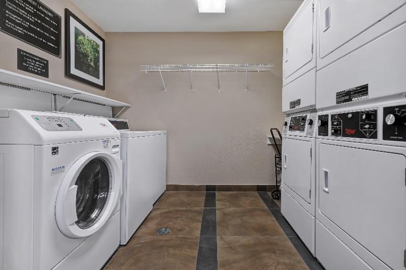 호텔 Candlewood Suites Indianapolis   South, An Ihg