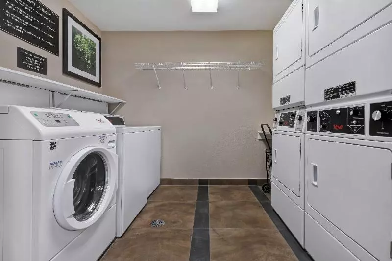 ホテル Candlewood Suites Indianapolis   South, An Ihg