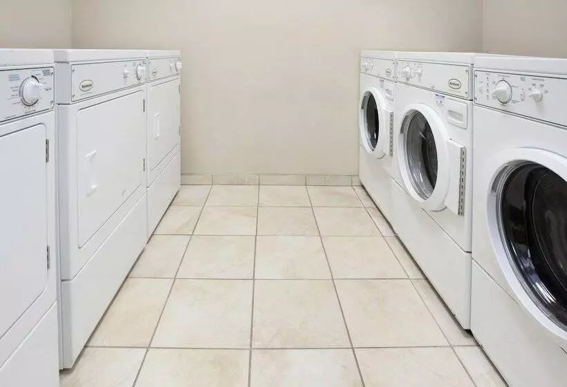 בית מלון כפרי Candlewood Suites Merrillville By Ihg