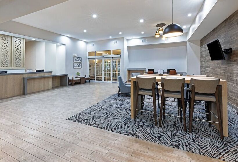 فندق Candlewood Suites Mount Pleasant, An Ihg