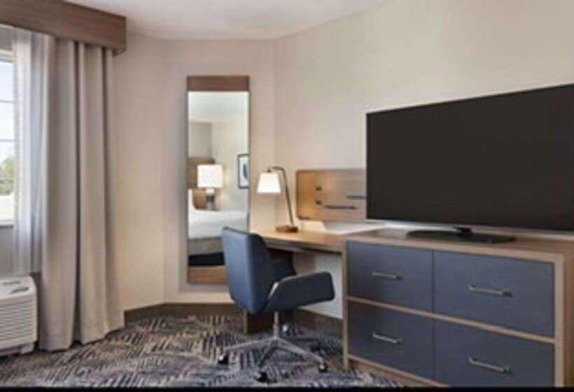 فندق Candlewood Suites Mount Pleasant, An Ihg