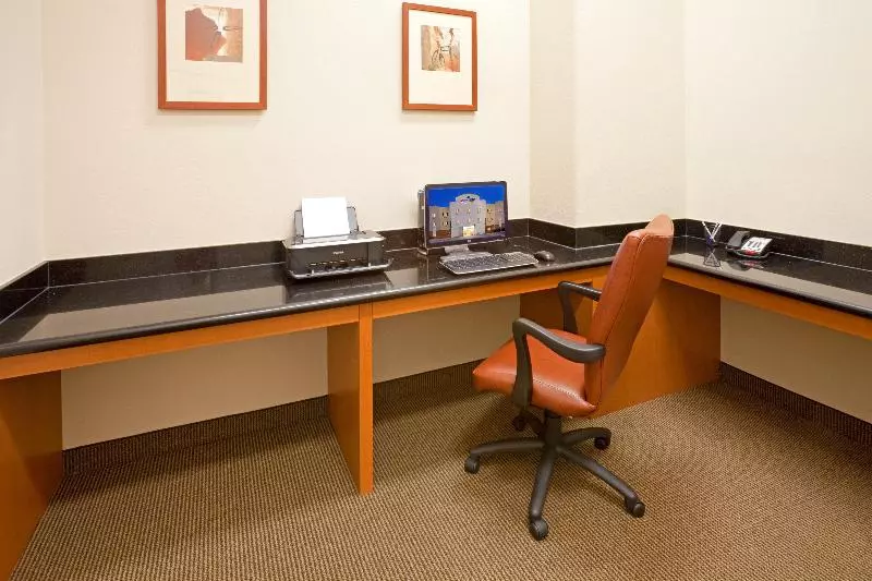 Hotel Candlewood Suites Mount Pleasant, An Ihg