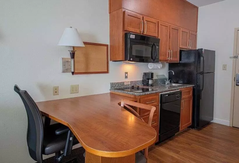 호텔 Candlewood Suites New Iberia, An Ihg