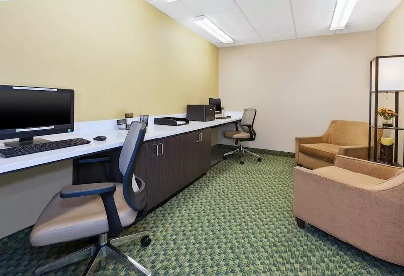 فندق Candlewood Suites Polaris, An Ihg