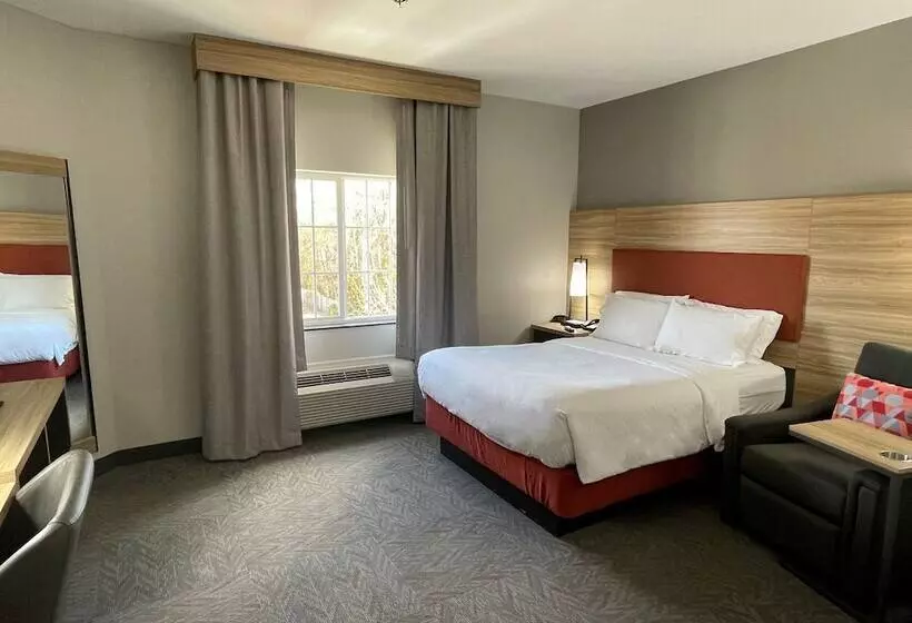 فندق Candlewood Suites Tuscaloosa, An Ihg