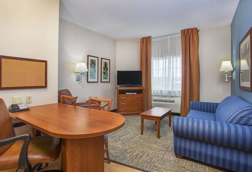 호텔 Candlewood Suites Tuscaloosa, An Ihg