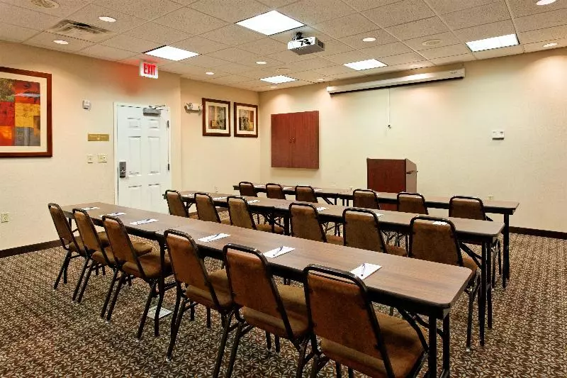 فندق Candlewood Suites Tuscaloosa, An Ihg