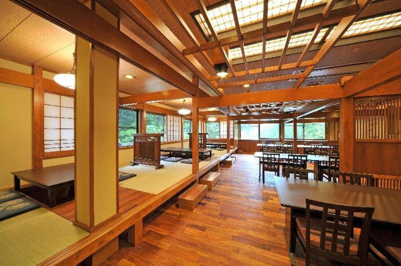 فندق Houshi Onsen Chojukan