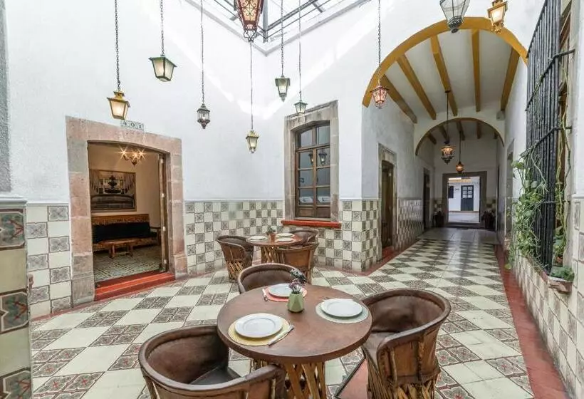 Hotel Meson De Isabel