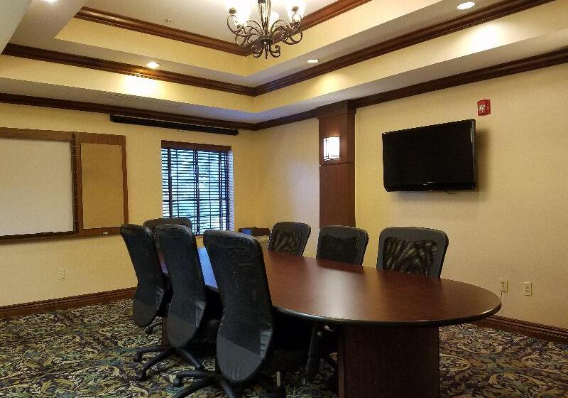 فندق Staybridge Suites Rogers Bentonville, An Ihg