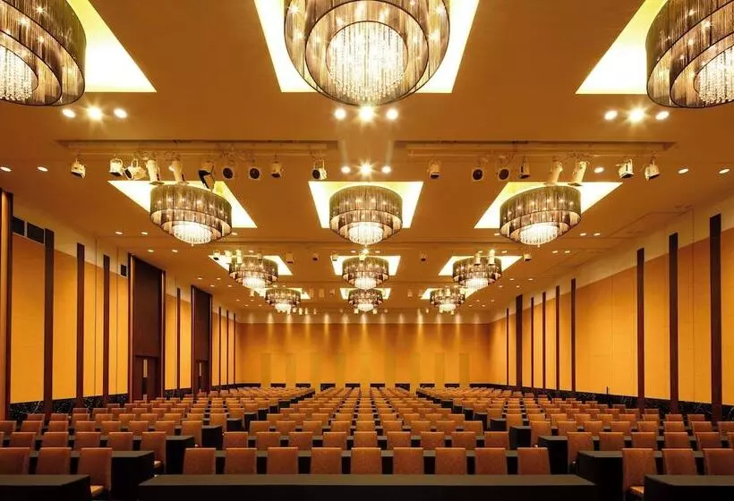 Otel The Westin Sendai