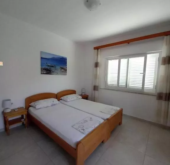 Accommodation Drasko