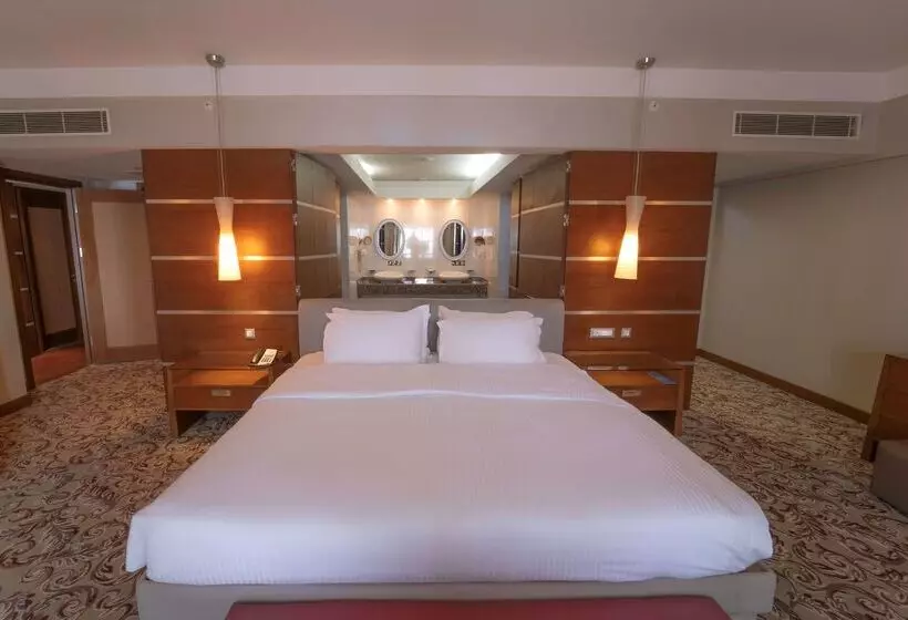 هتل Al Mahary Radisson Blu , Tripoli