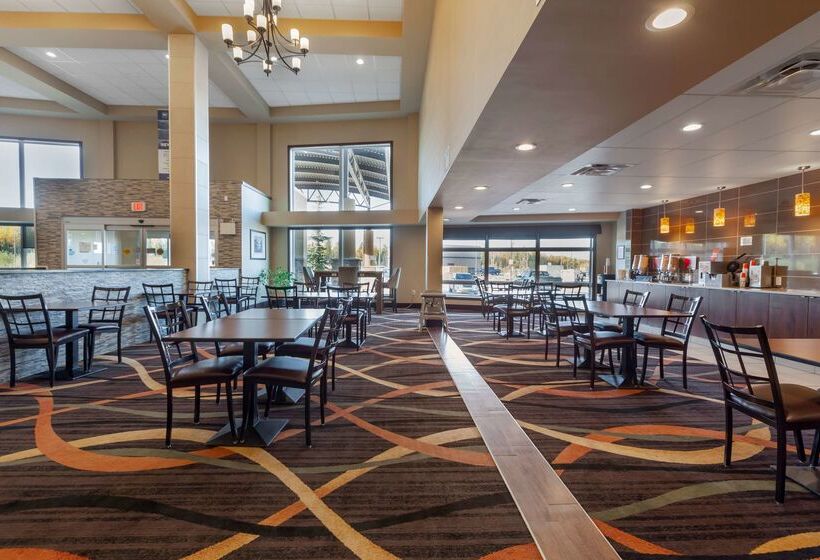 호텔 Best Western Plus Fox Creek