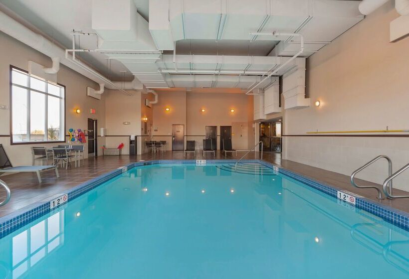 호텔 Best Western Plus Fox Creek