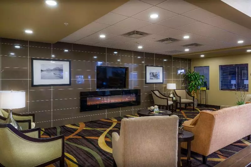 호텔 Best Western Plus Fox Creek