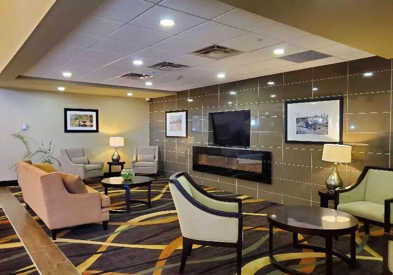 호텔 Best Western Plus Fox Creek