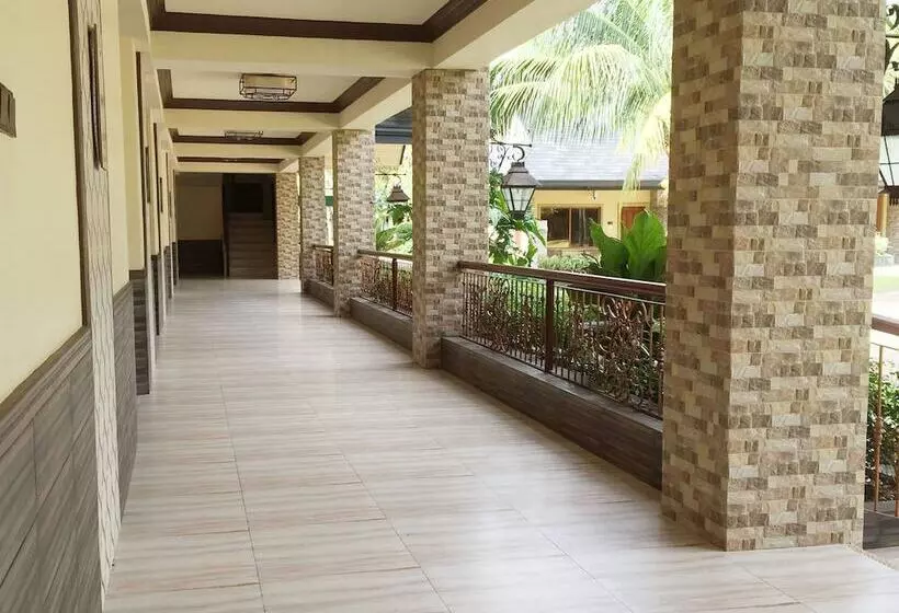 هتل Bohol Tropics Resort