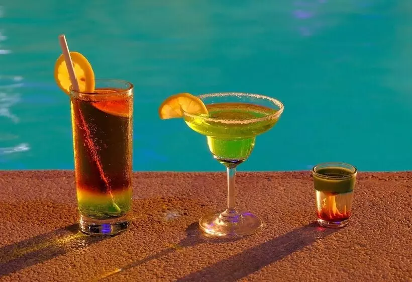 هتل Boracay Holiday Resort