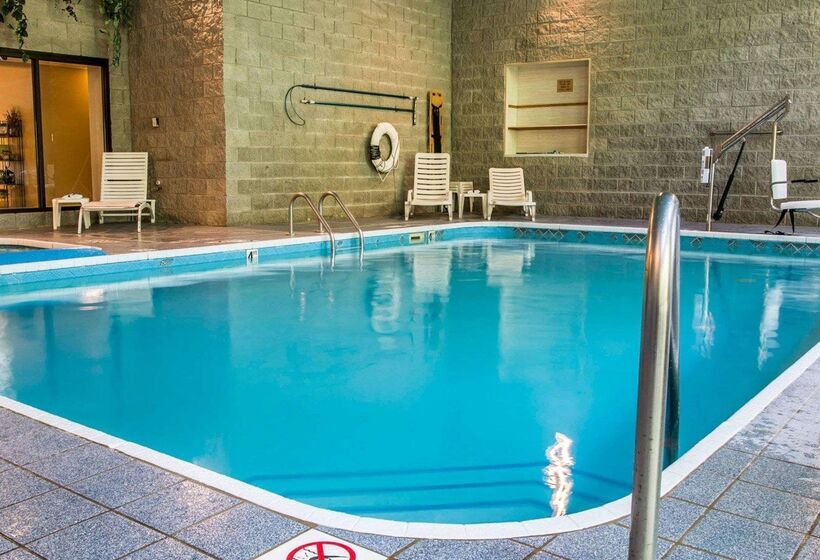 Отель Comfort Inn Whitehall Near Michigan S Adventure