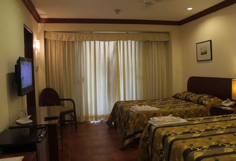 Hotell Hey Jude Resort