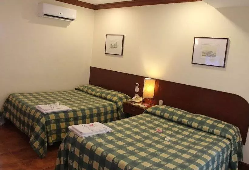 Hotell Hey Jude Resort