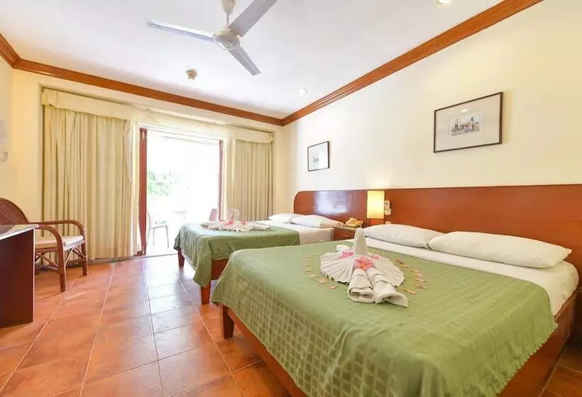 Hotell Hey Jude Resort