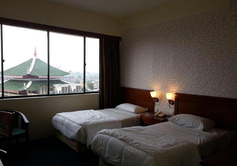 בית מלון כפרי Klang Histana