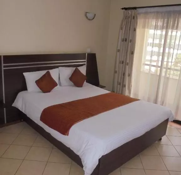 هتل Nairobi Transit