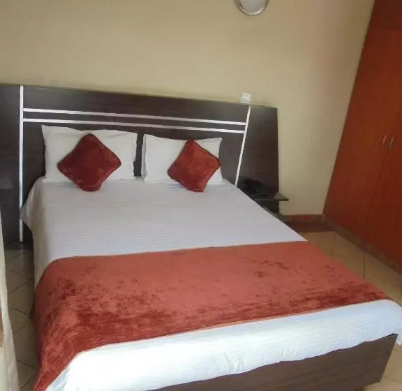 هتل Nairobi Transit