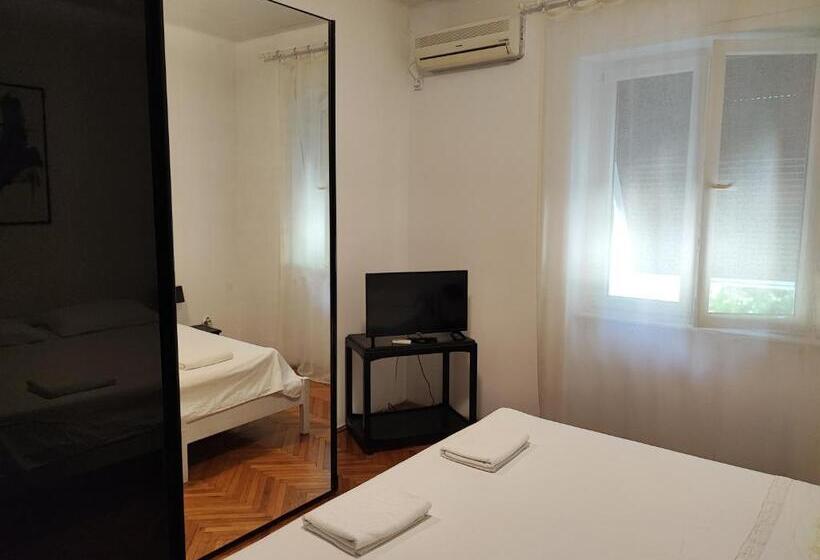 Hotel Private Accommodation Raspudic