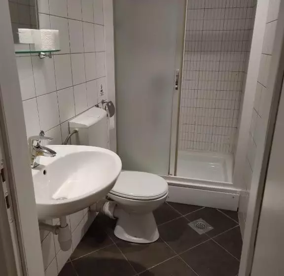 Hotel Private Accommodation Raspudic