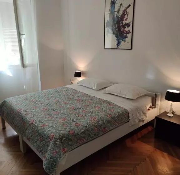 Hotel Private Accommodation Raspudic